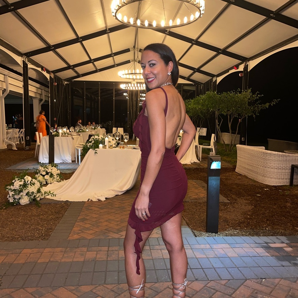 🎴Open Back Mini Dress 🎴 - Picture 2 of 2